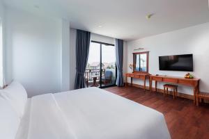 two seasons siem reap hotel