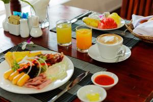 two seasons siem reap hotel