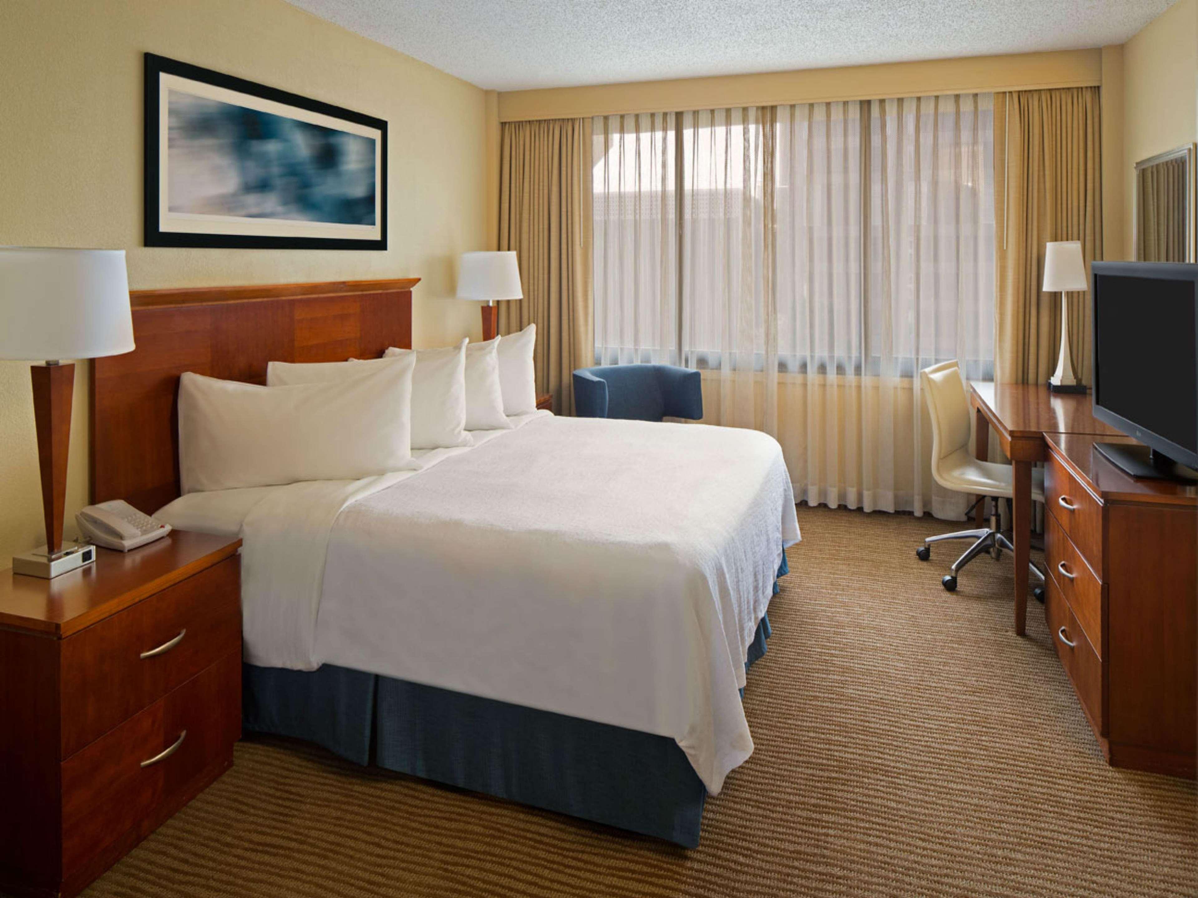 embassy suites hotel winston salem