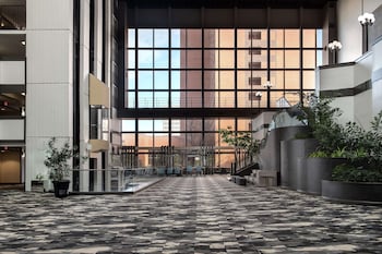 embassy suites hotel winston salem