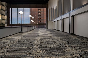 embassy suites hotel winston salem