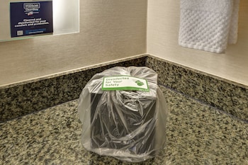 embassy suites hotel winston salem