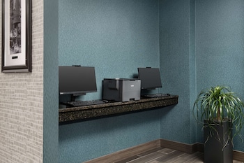 embassy suites hotel winston salem