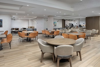 embassy suites hotel winston salem