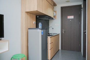 elegant and comfy studio apartment at bintaro icon