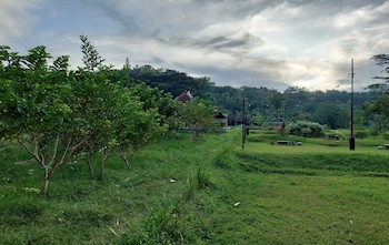 Camping Ground Banjaran Village,,1 star