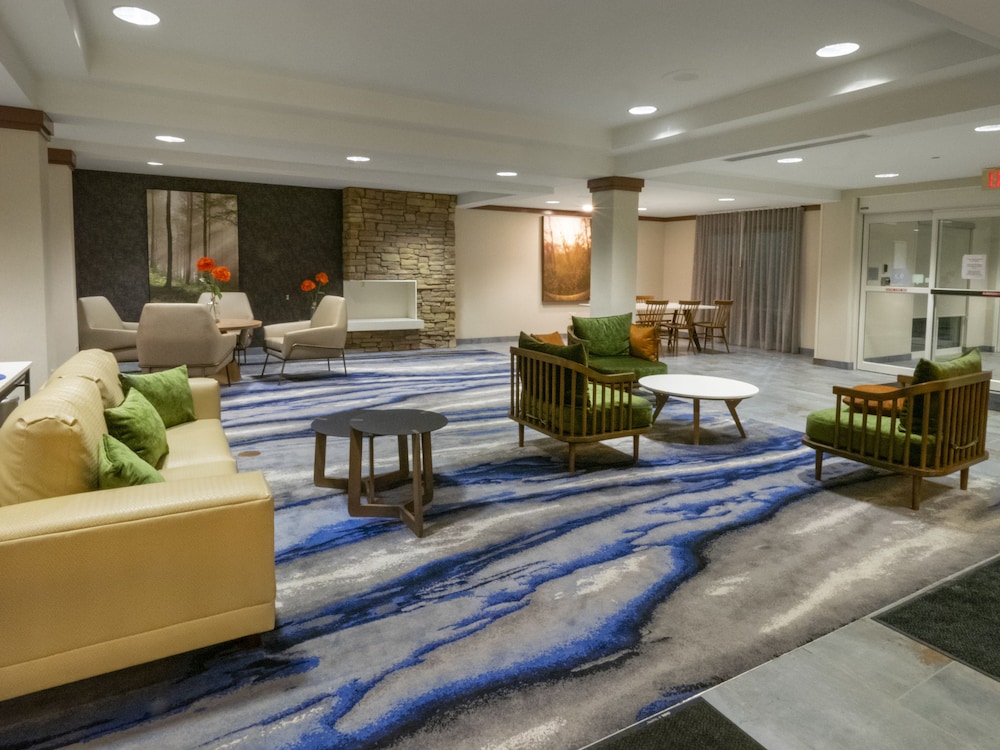 fairfield inn and suites by marriott hazleton