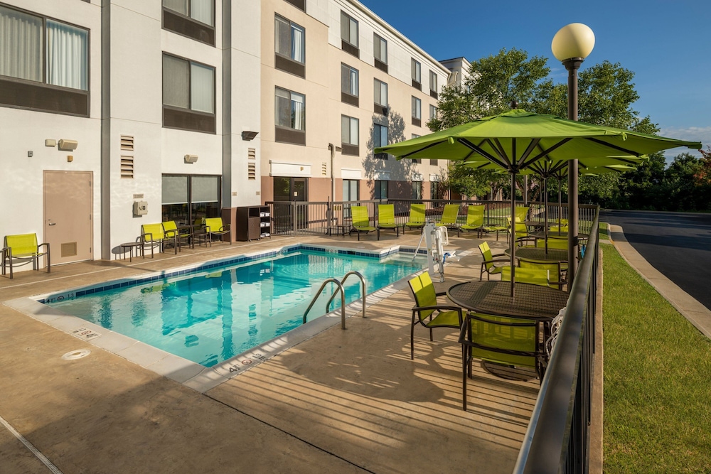 springhill suites by marriott lynchburg airport university area