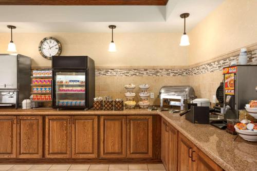 country inn and suites by radisson minot nd