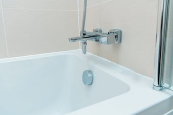 captivating 2 bed apartment in manchester