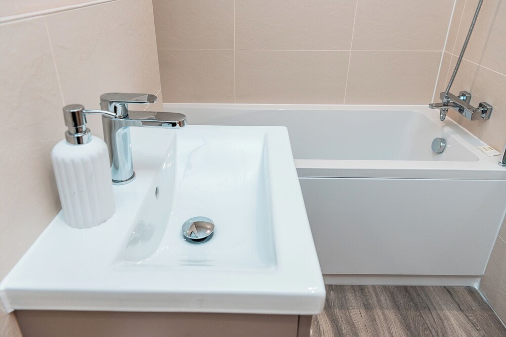 captivating 2 bed apartment in manchester