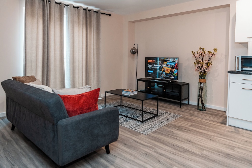 captivating 2 bed apartment in manchester