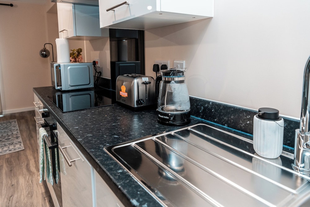 captivating 2 bed apartment in manchester