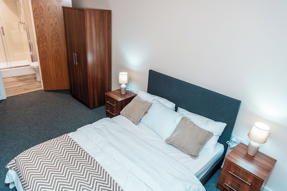 captivating 2 bed apartment in manchester