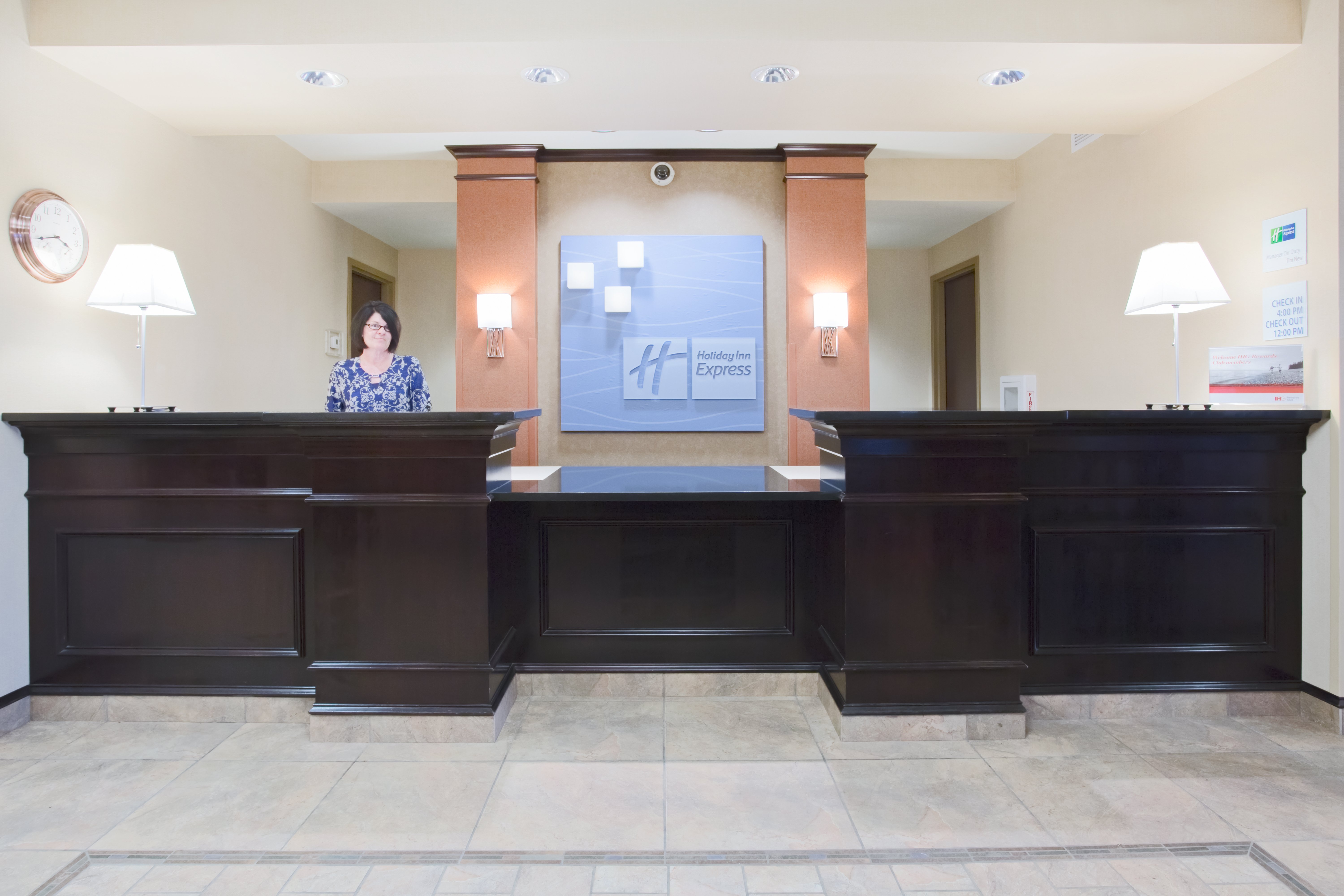 holiday inn express and suites minot by ihg
