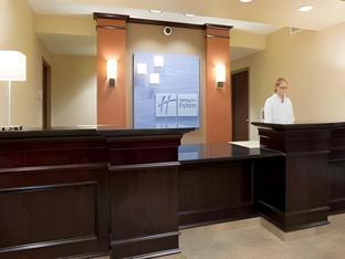 holiday inn express and suites minot by ihg