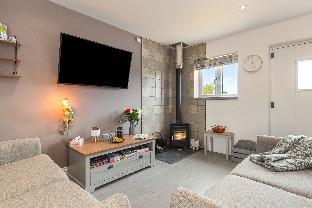 Hawthorn Cottage,,3.5 star