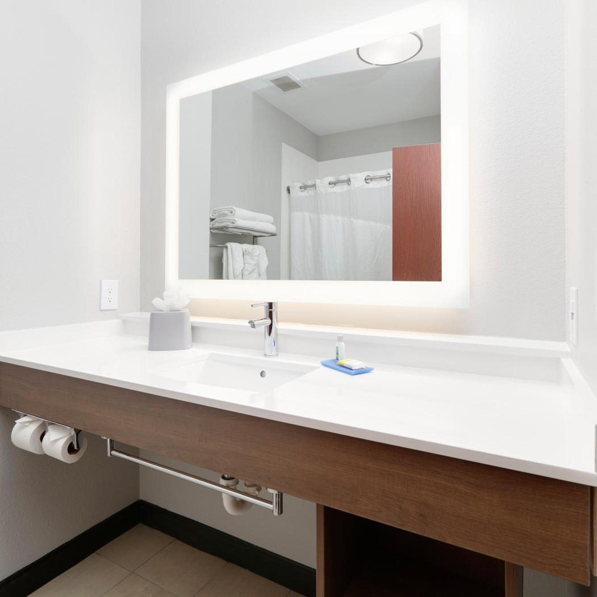 holiday inn express and suites denton north by ihg