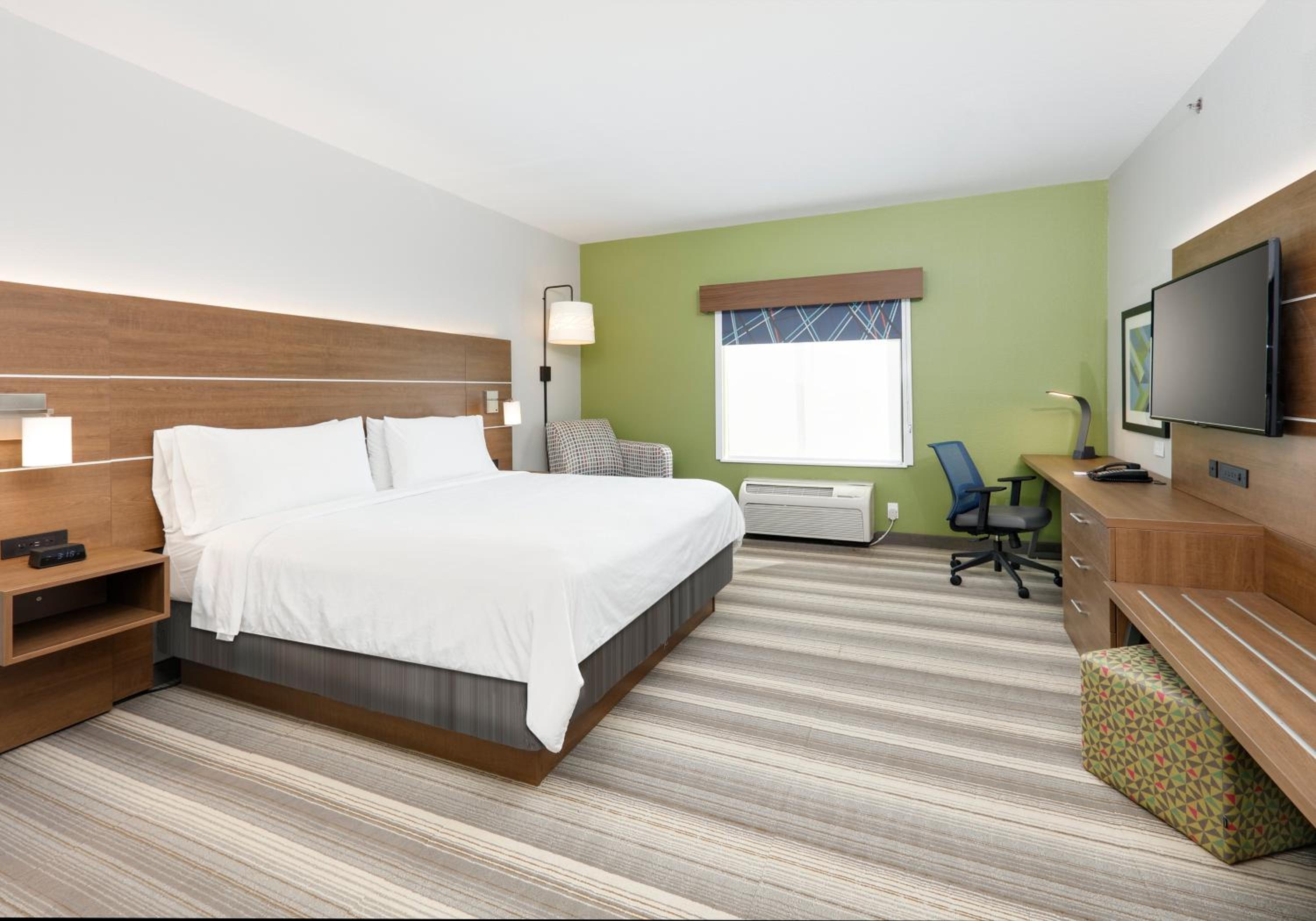 holiday inn express and suites denton north by ihg