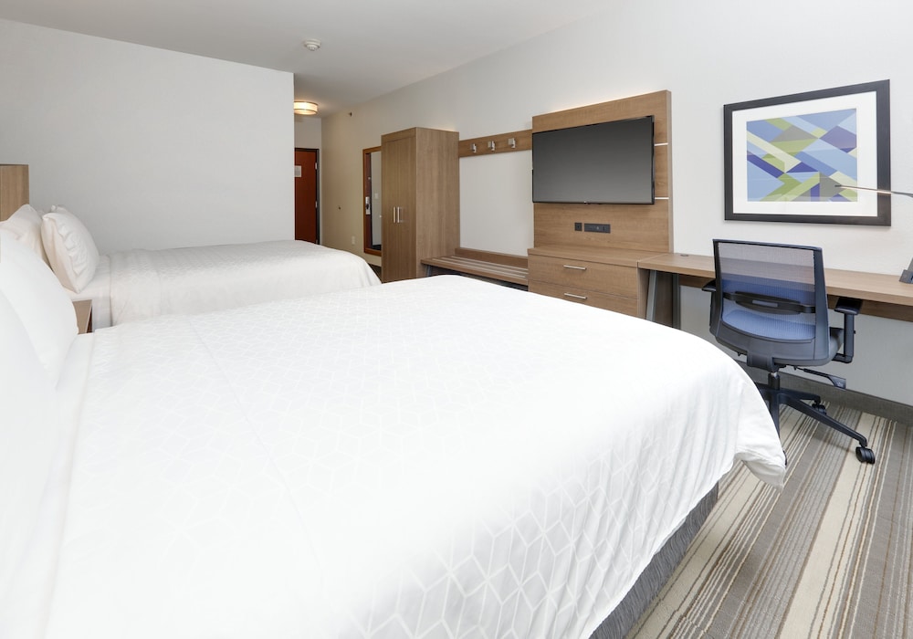 holiday inn express and suites denton north by ihg