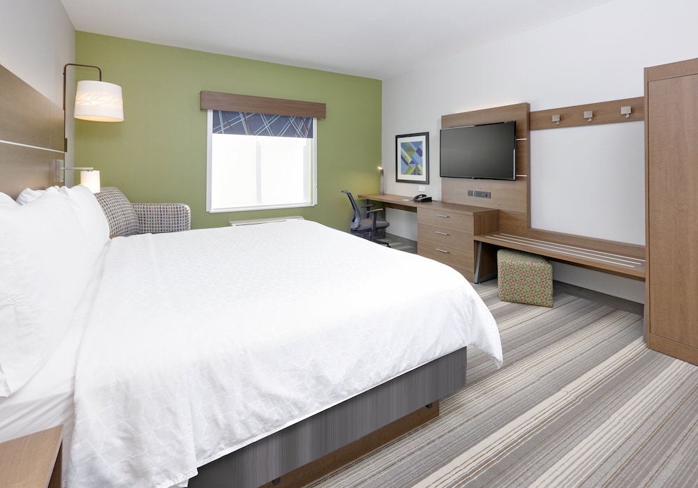 holiday inn express and suites denton north by ihg
