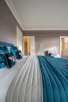 dream stays bath barton house