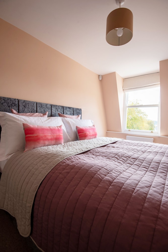 dream stays bath barton house