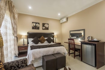 Ezulwini Guest House - Relaxing Queen Room With Balcony In Balito, South Afirca,,3.5 star
