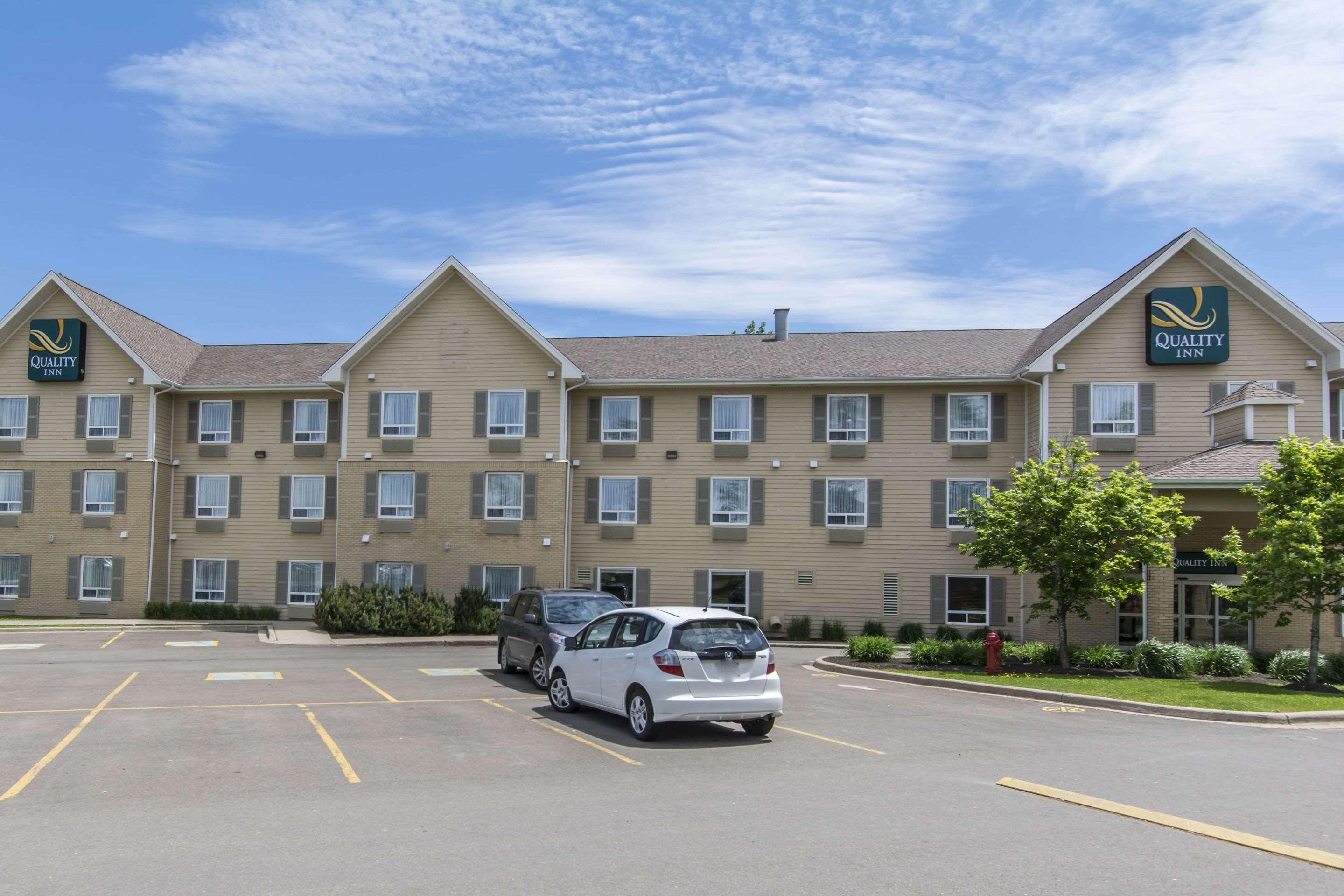 Quality Inn Airport,Moncton>>Dieppe,3 star