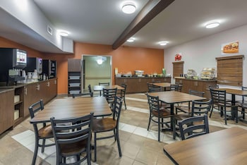 quality inn airport
