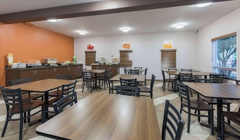 quality inn airport