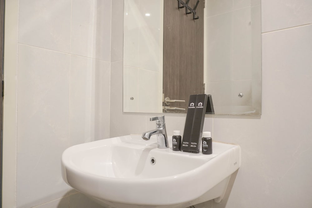 cozy stay 2br at serpong garden apartment
