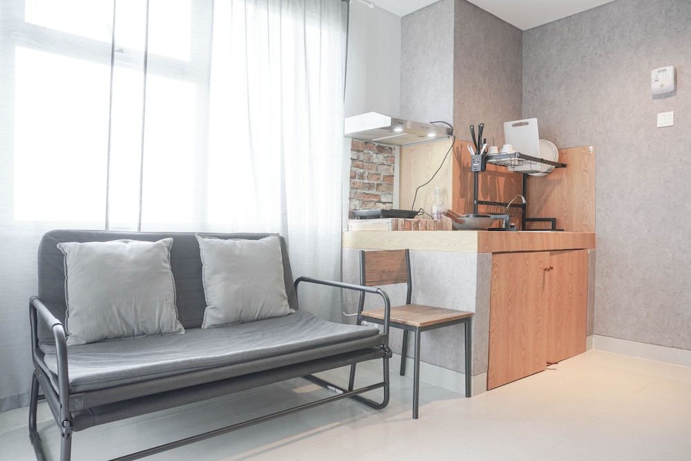 cozy stay 2br at serpong garden apartment