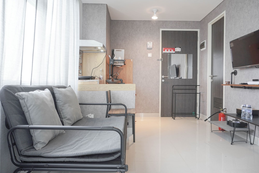 cozy stay 2br at serpong garden apartment