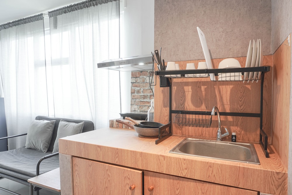 cozy stay 2br at serpong garden apartment