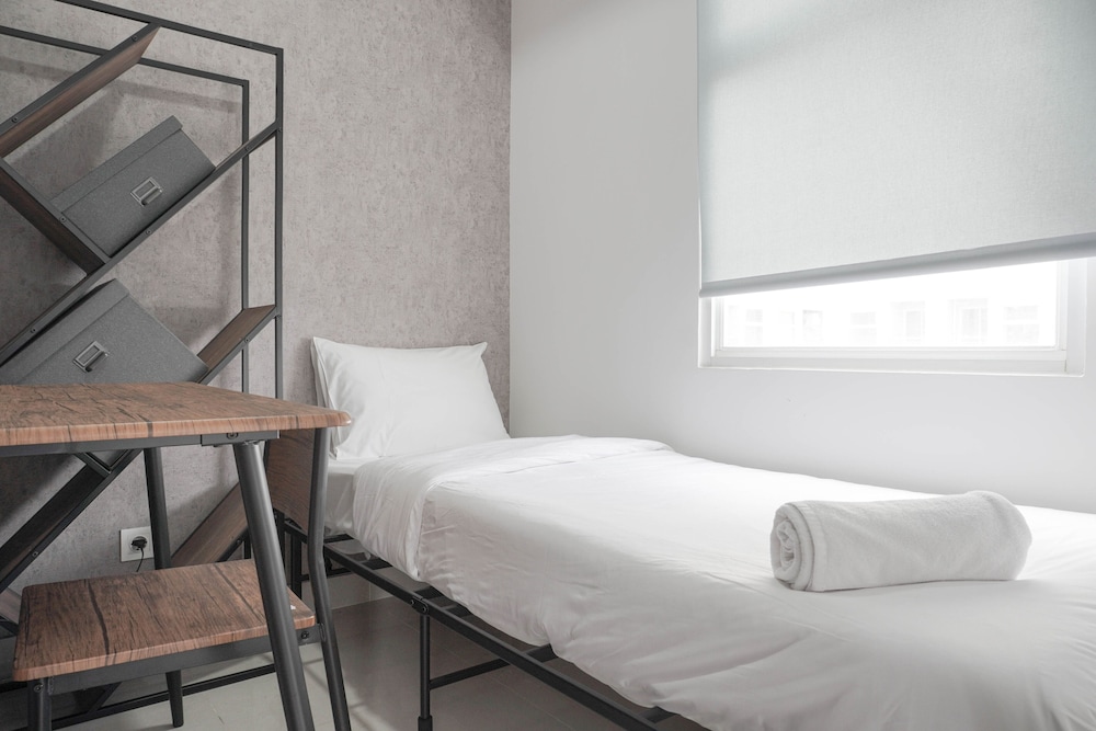 cozy stay 2br at serpong garden apartment