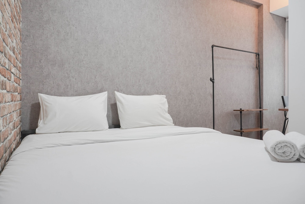 cozy stay 2br at serpong garden apartment