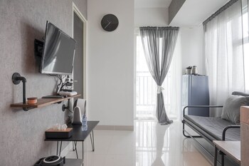 Cozy Stay 2Br At Serpong Garden Apartment,,0 star