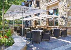 the sebastian vail king hotel room