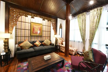 zantiis ndol villas