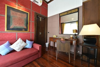 zantiis ndol villas