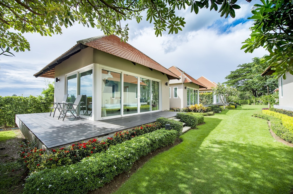 lucerne resort khao yai