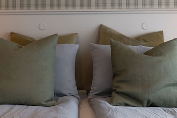 hotel snaefellsnes formally hotel rjukandi