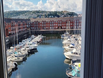 Marina City Apartment,,0 star