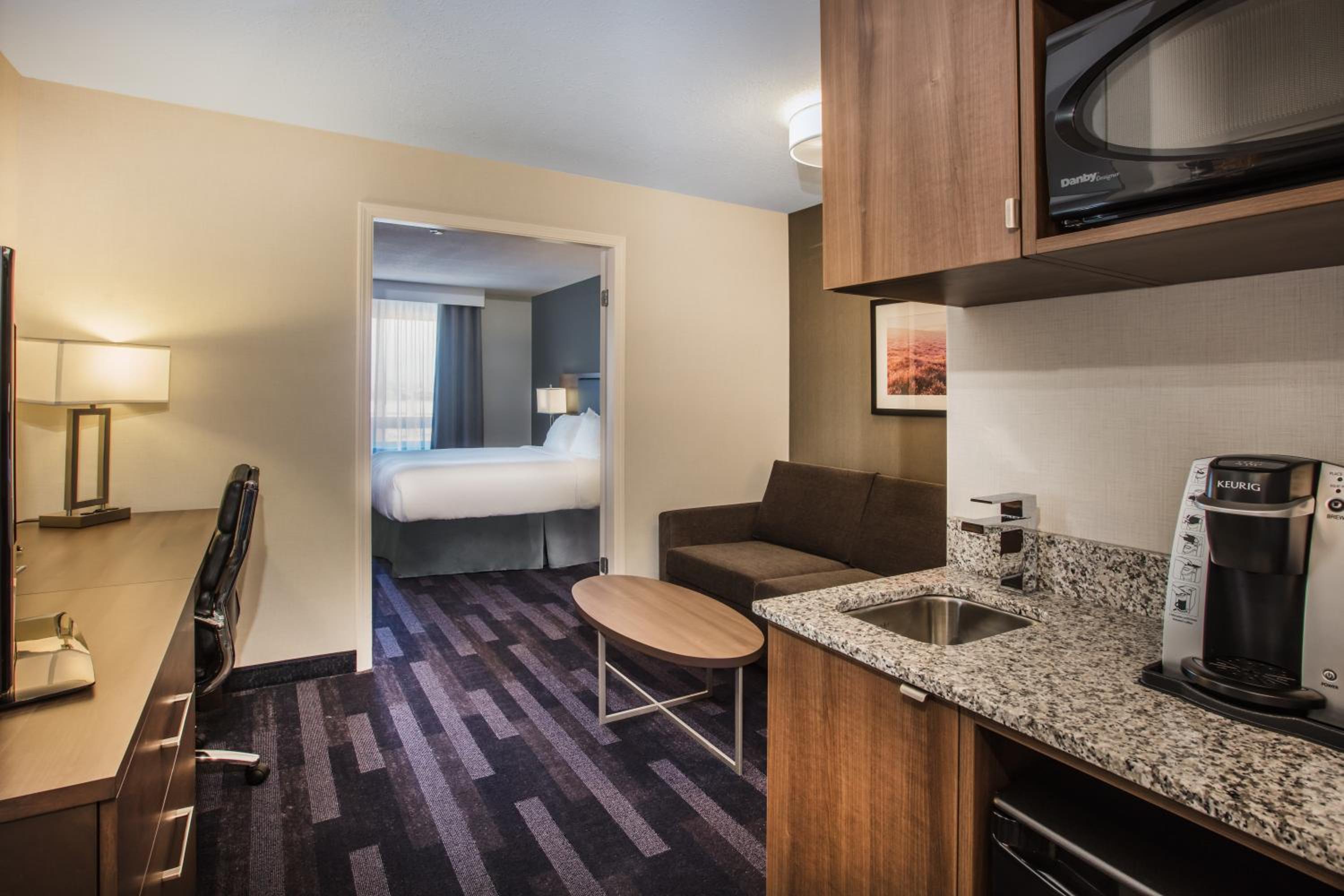 holiday inn and suites grande prairie conference center by ihg