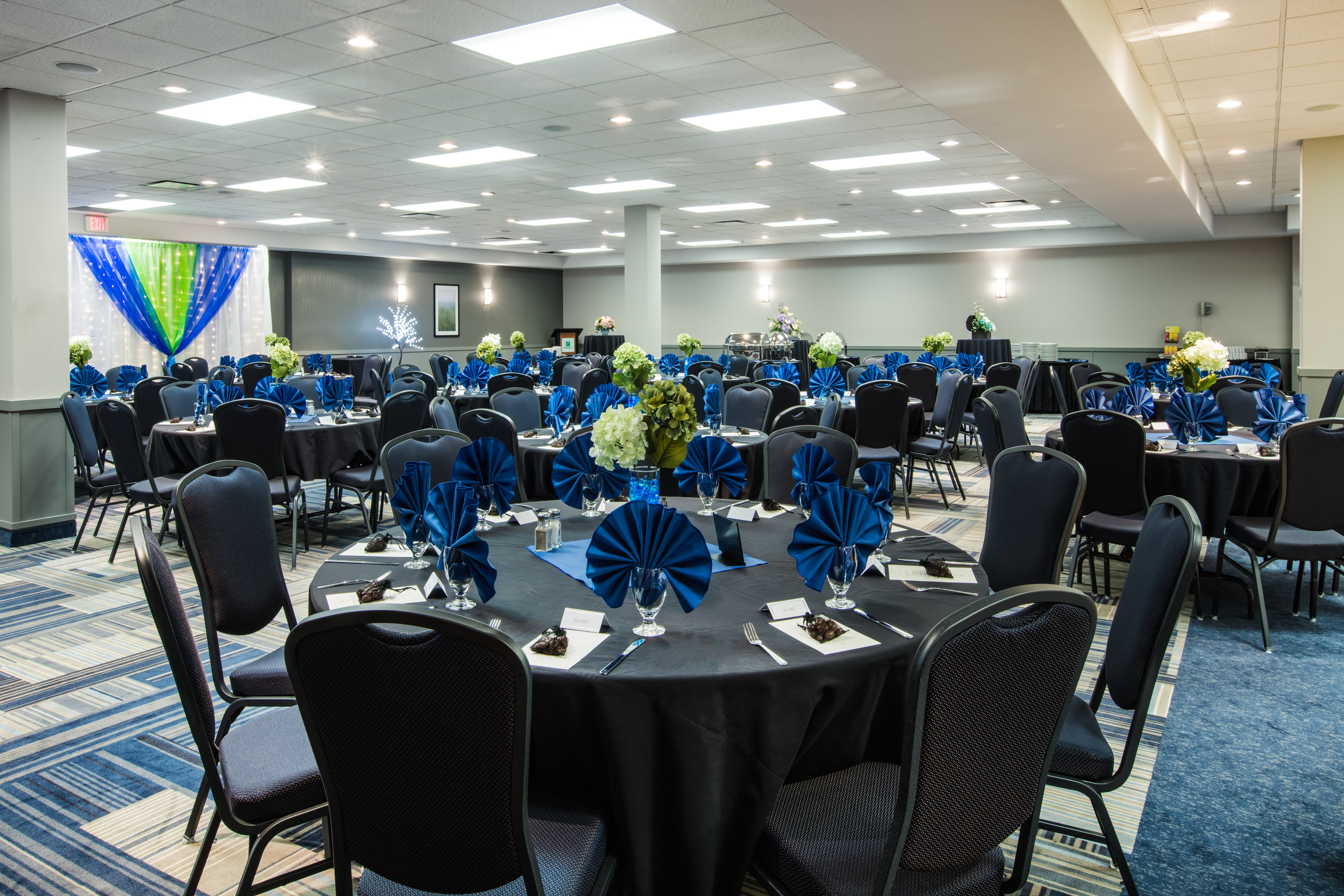 holiday inn and suites grande prairie conference center by ihg