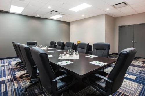 holiday inn and suites grande prairie conference center by ihg