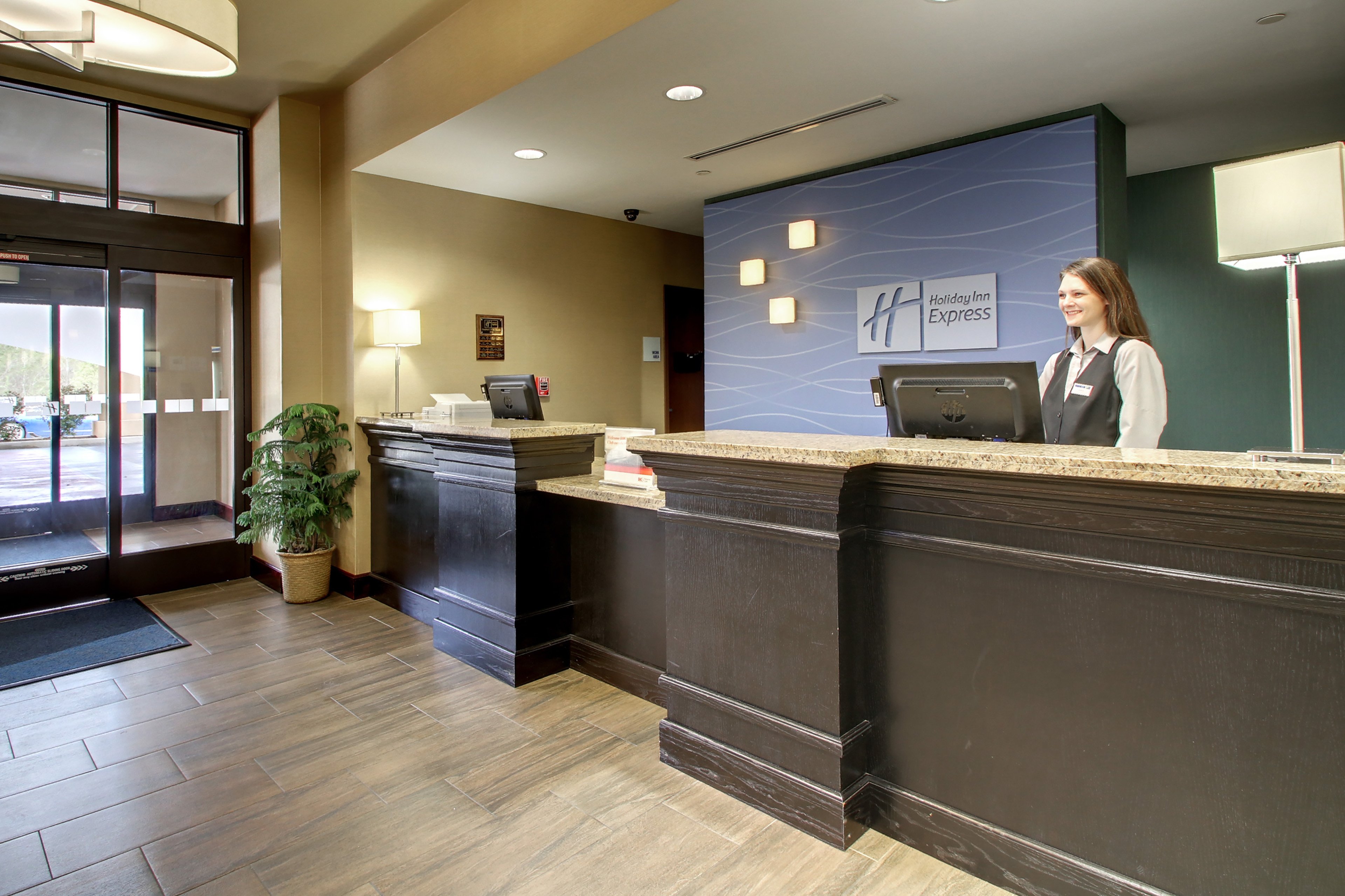 holiday inn express hotel and suites natchez south by ihg
