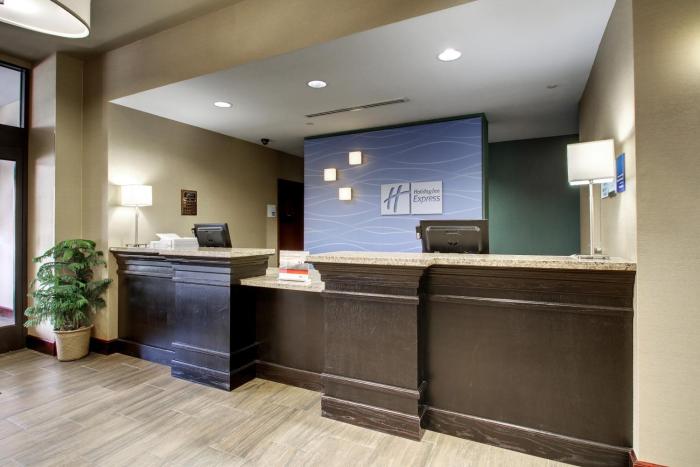 holiday inn express hotel and suites natchez south by ihg