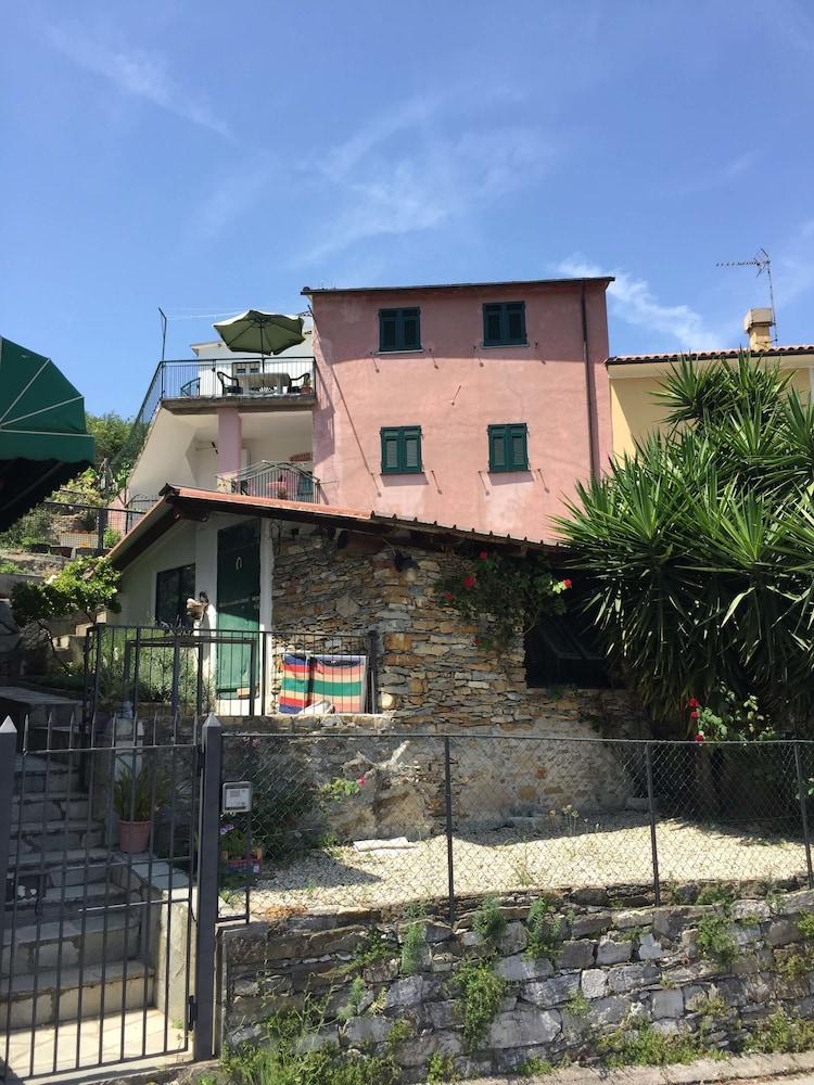 la casa rosa